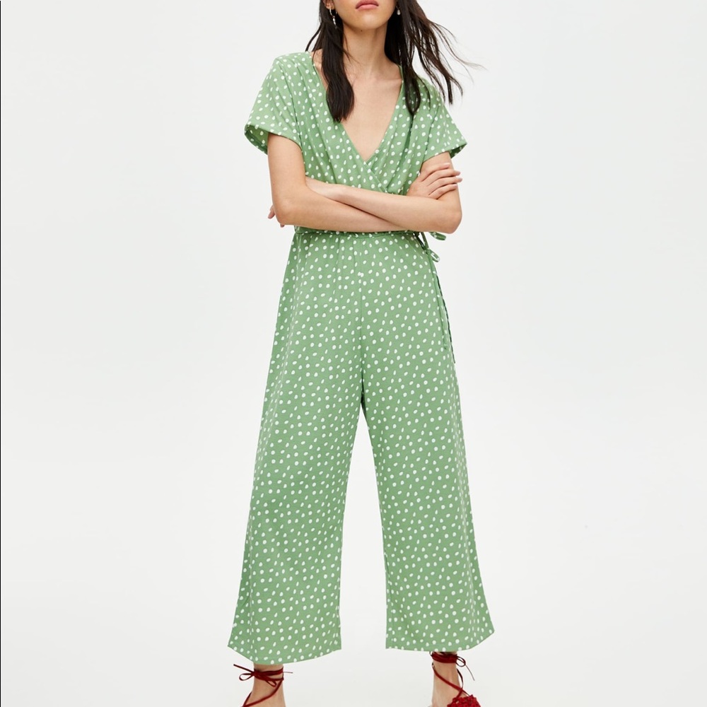 Pull&bear green polka dot jumpsuit size S